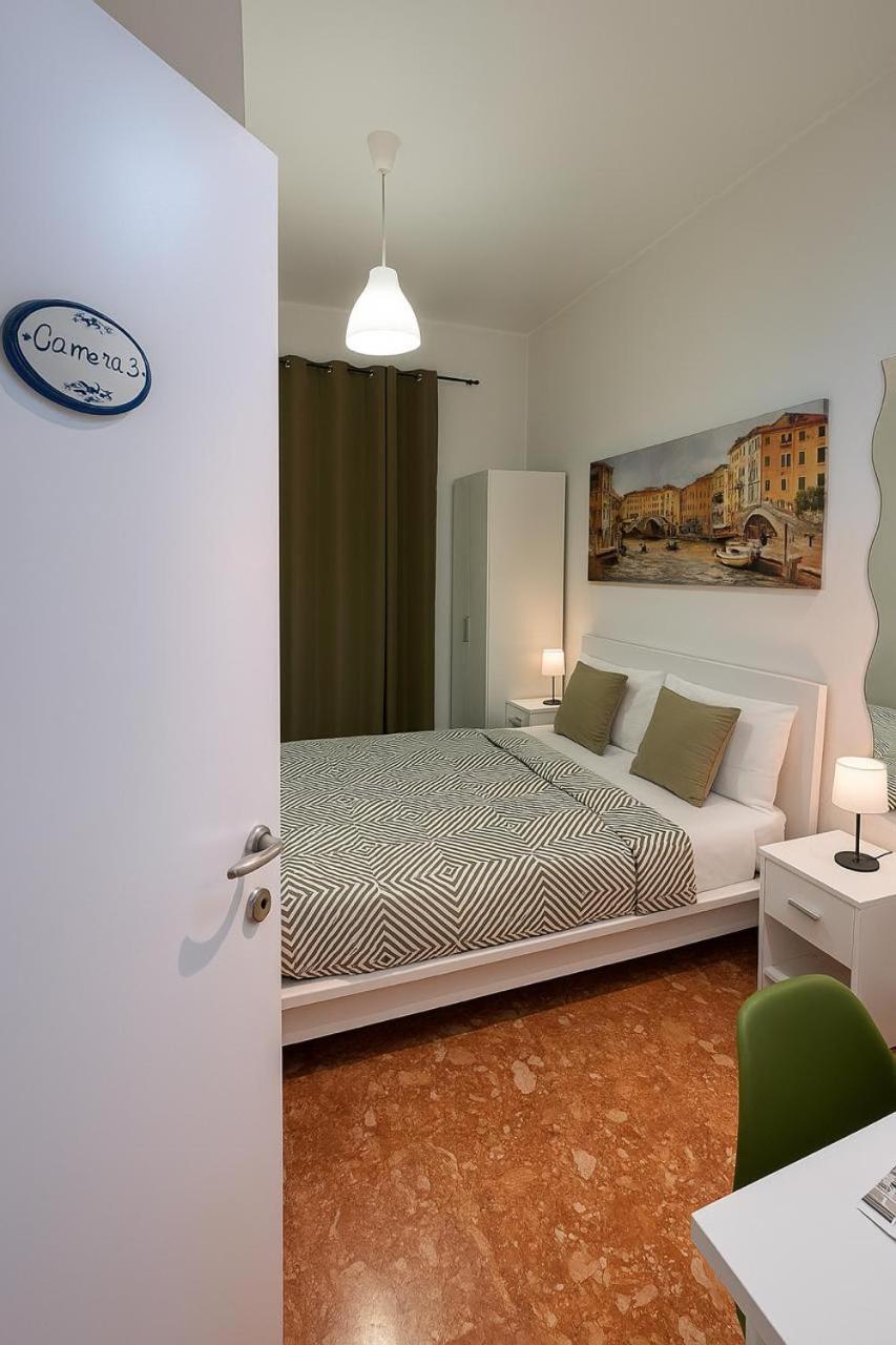 Colosseo Rooms B&B Roma Quarto foto